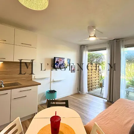 Apartman Pinea - Renove Les Pieds Dans L'eau Avec Separee Et Parking A